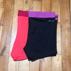 2 pairs of Nike shorts